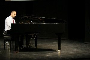 İzmir Balçova Hazan Müzik Kursu sanat gecesi